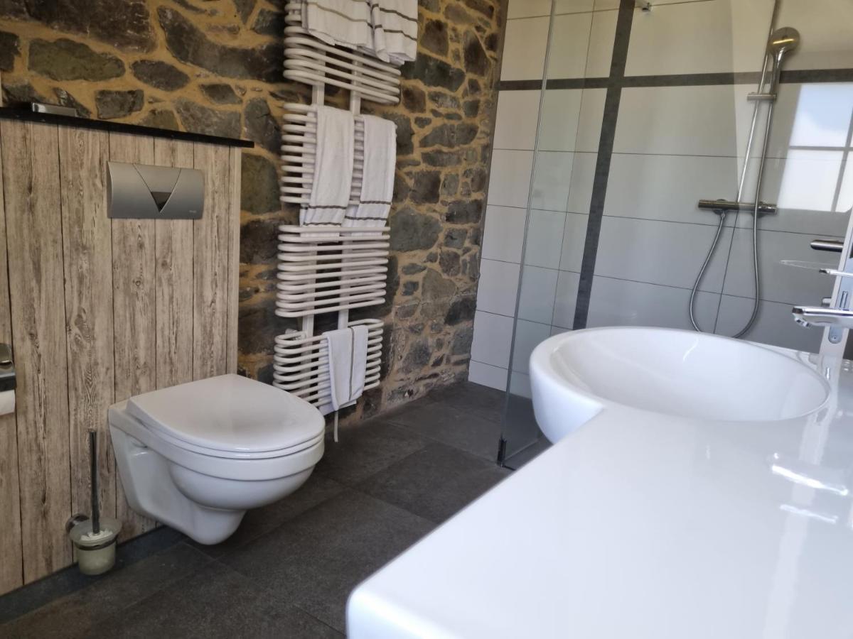 Hotel Moulin De Boiron Sart-Custinne Exteriör bild
