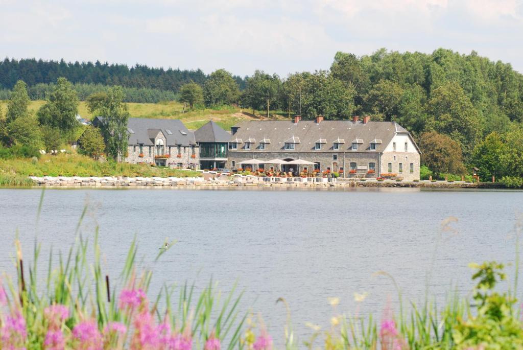 Hotel Moulin De Boiron Sart-Custinne Exteriör bild